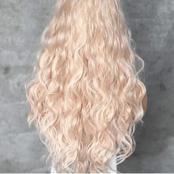 ✨24” ROSE GOLD BEACH WAVY LACE FRONT WIG💫NWT*